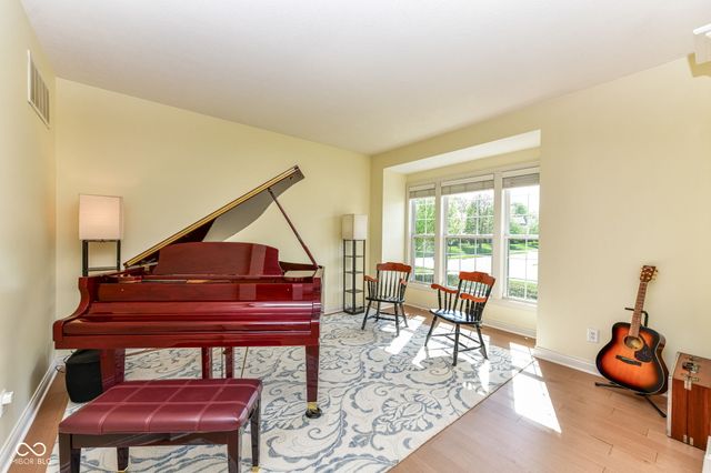13845 Kickapoo Trail, Carmel, IN 46033