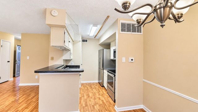 2120 El Paseo Street 1304, Houston, TX 77054