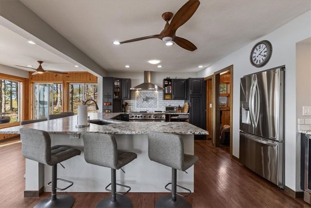 240 Point Mirage Road, Eureka Springs, AR 72631