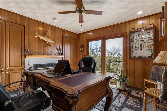 240 Point Mirage Road, Eureka Springs, AR 72631
