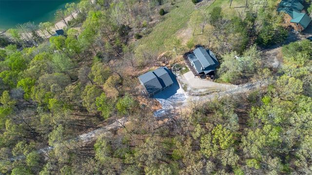 240 Point Mirage Road, Eureka Springs, AR 72631