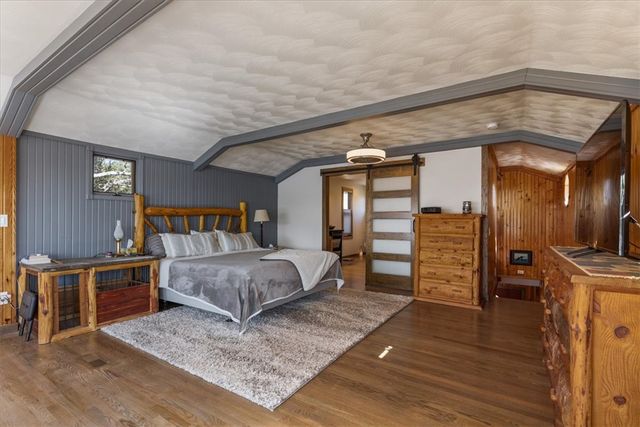 240 Point Mirage Road, Eureka Springs, AR 72631