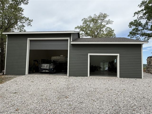 240 Point Mirage Road, Eureka Springs, AR 72631