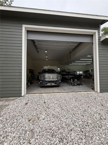 240 Point Mirage Road, Eureka Springs, AR 72631