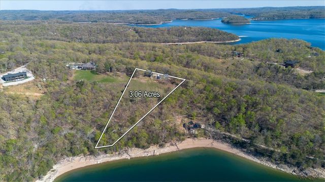 240 Point Mirage Road, Eureka Springs, AR 72631