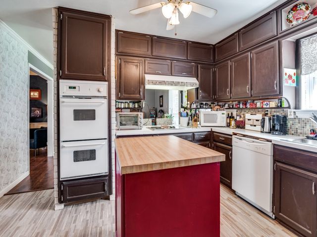 502 Martin Lane, Euless, TX 76040