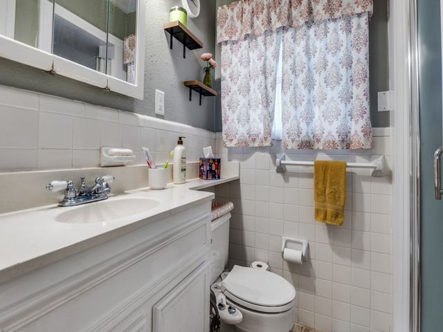 502 Martin Lane, Euless, TX 76040