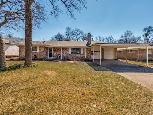 502 Martin Lane, Euless, TX 76040