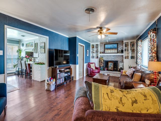 502 Martin Lane, Euless, TX 76040