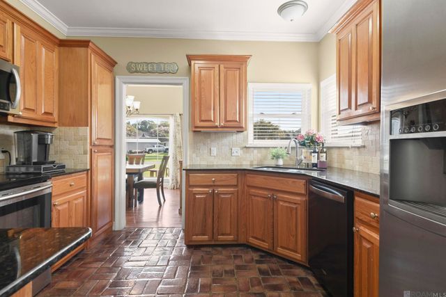 12074 W Milstead Pl, Baton Rouge, LA 70818