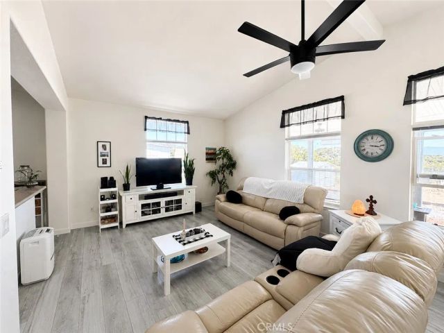 42913 rolling hills dr, Aguanga, CA 92536