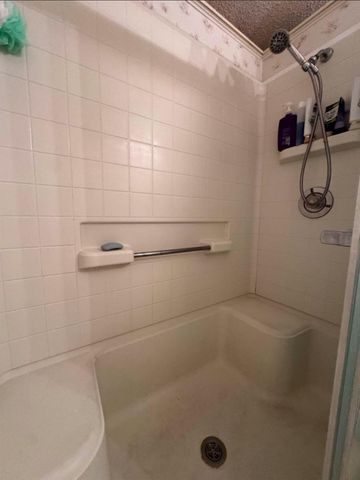 120 Plantation Boulevard 120, Lake Worth, FL 33467
