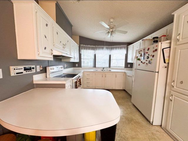 120 Plantation Boulevard 120, Lake Worth, FL 33467