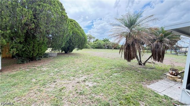 311 Schoolside DR, Lehigh Acres, FL 33936