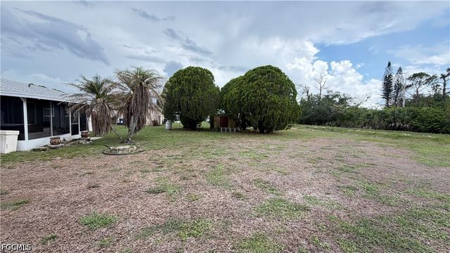 311 Schoolside DR, Lehigh Acres, FL 33936