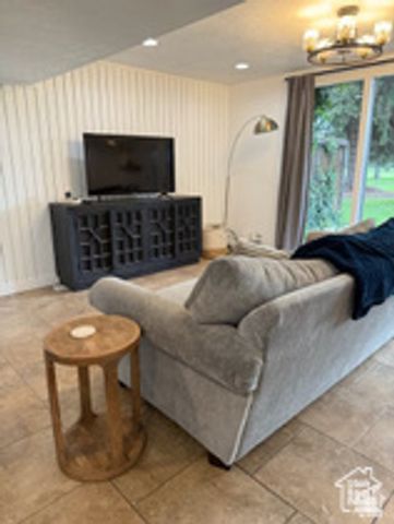 2939 N MARRCREST DR, Provo, UT 84604