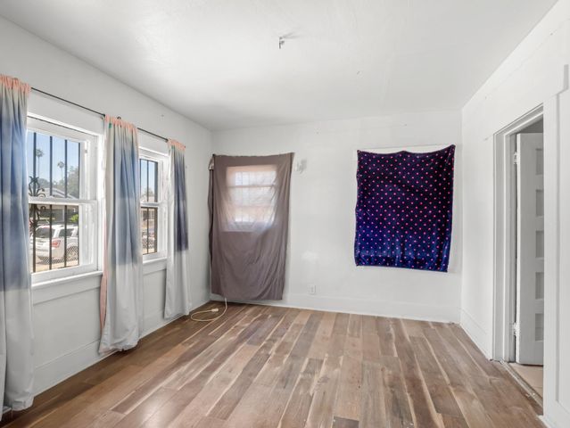 3957 E Verrue Avenue, Fresno, CA 93702