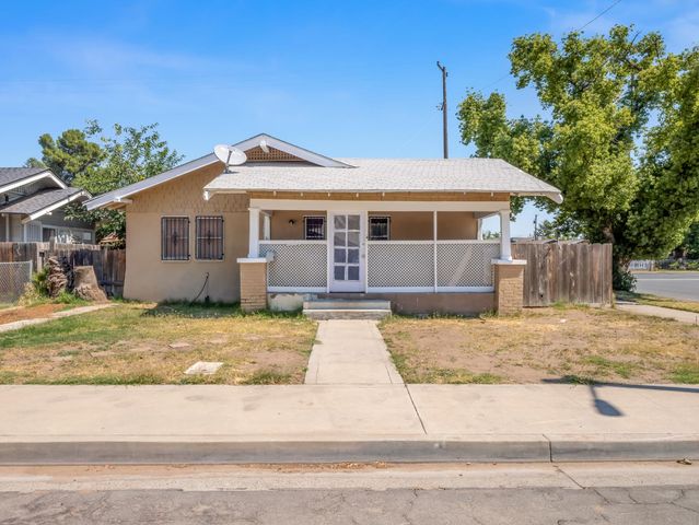 3957 E Verrue Avenue, Fresno, CA 93702