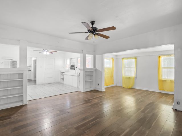 3957 E Verrue Avenue, Fresno, CA 93702