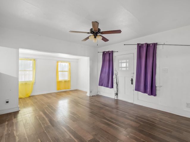 3957 E Verrue Avenue, Fresno, CA 93702