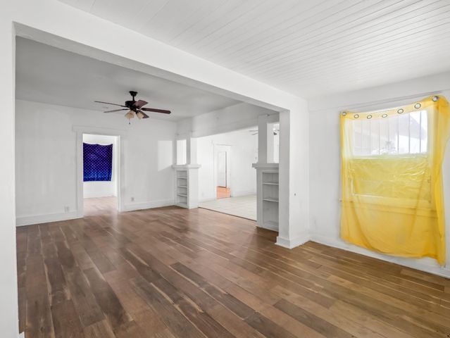 3957 E Verrue Avenue, Fresno, CA 93702