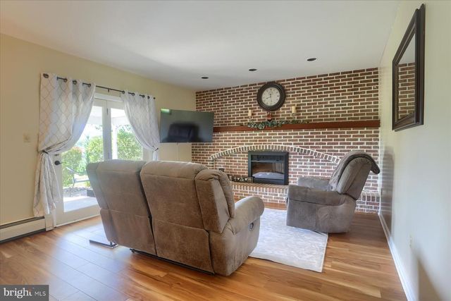 31 LAUREN LN, Halifax, PA 17032