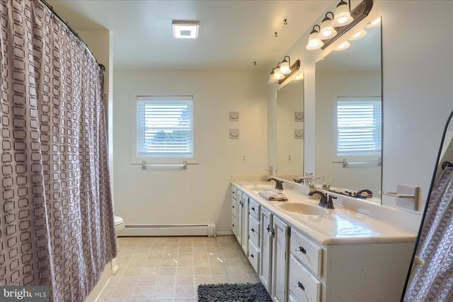 31 LAUREN LN, Halifax, PA 17032