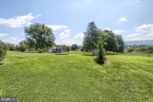 31 LAUREN LN, Halifax, PA 17032