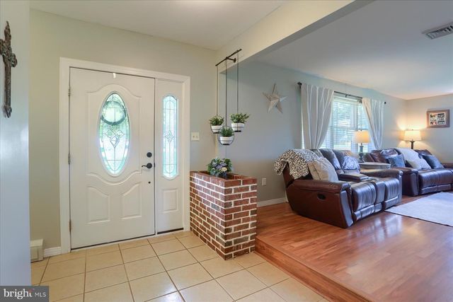 31 LAUREN LN, Halifax, PA 17032