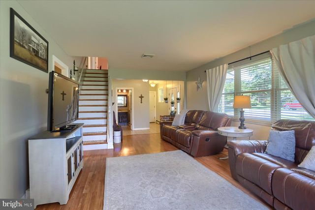 31 LAUREN LN, Halifax, PA 17032