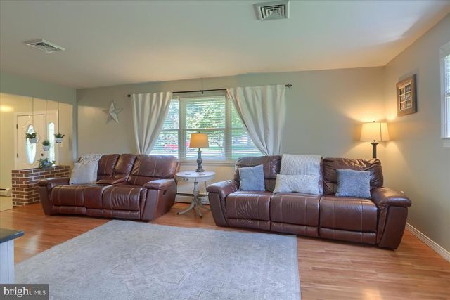 31 LAUREN LN, Halifax, PA 17032