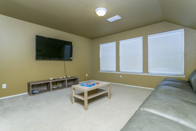 2615 Fox Creek Trail, Arlington, TX 76017