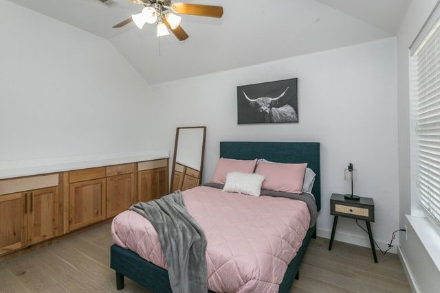 2615 Fox Creek Trail, Arlington, TX 76017