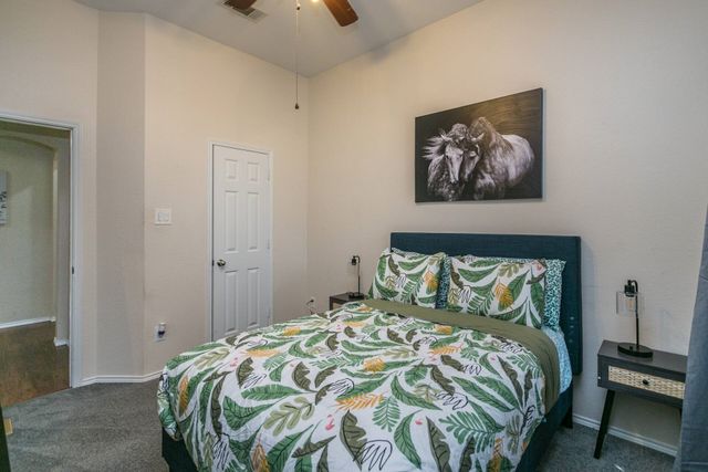 2615 Fox Creek Trail, Arlington, TX 76017