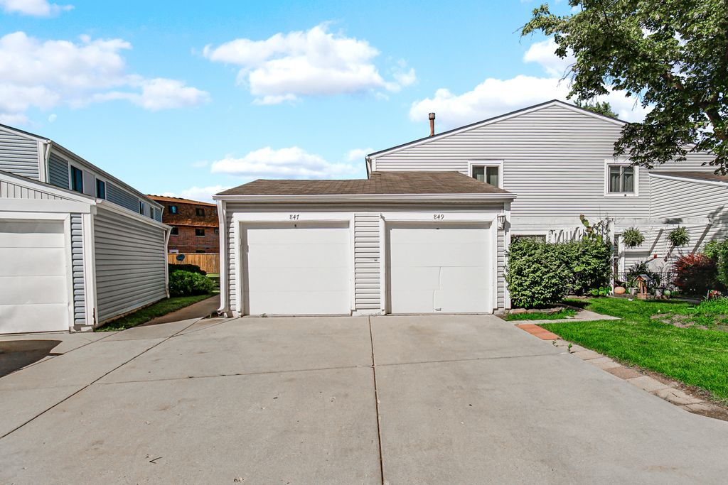 847 Oxford Place 847, Wheeling, IL 60090