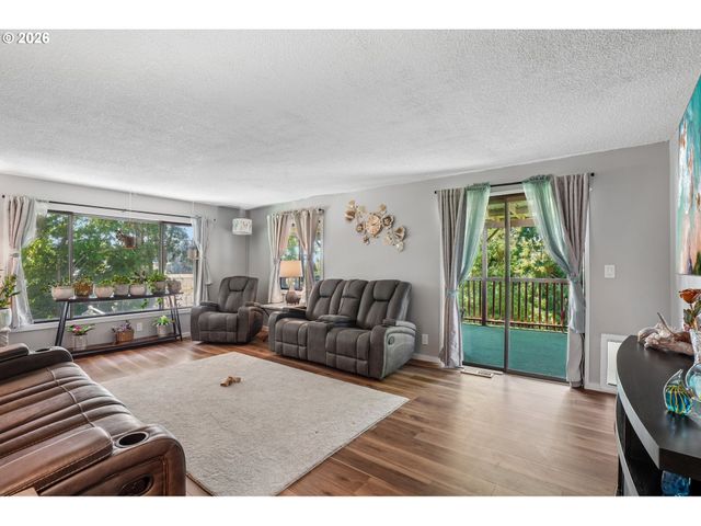103 N 21ST Ave, Kelso, WA 98626