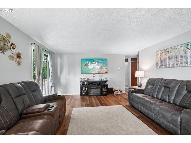 103 N 21ST Ave, Kelso, WA 98626
