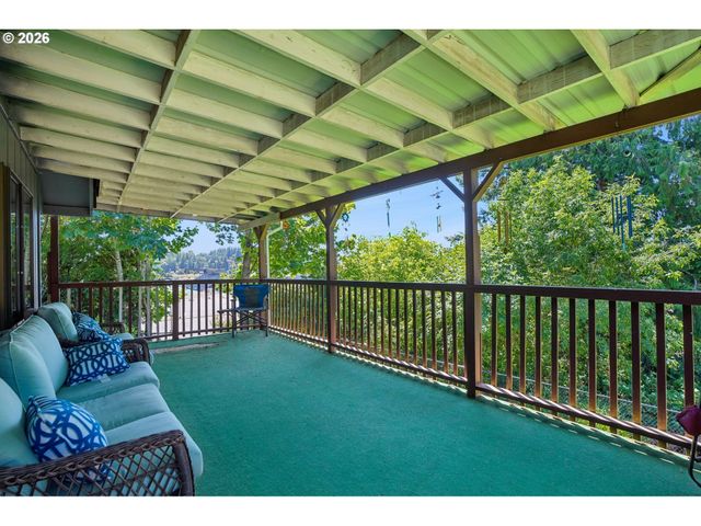 103 N 21ST Ave, Kelso, WA 98626