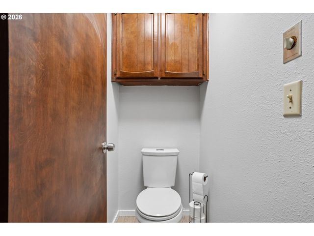 103 N 21ST Ave, Kelso, WA 98626