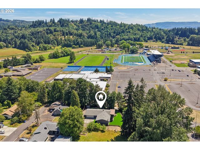 103 N 21ST Ave, Kelso, WA 98626