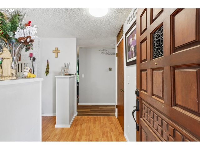 103 N 21ST Ave, Kelso, WA 98626