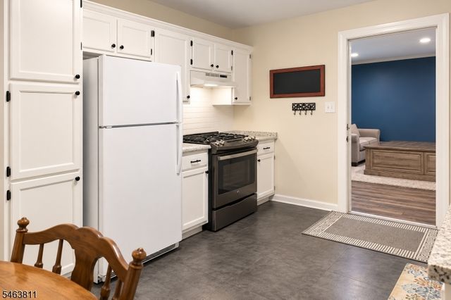 55 Samuel Ave, Clifton City, NJ 07013