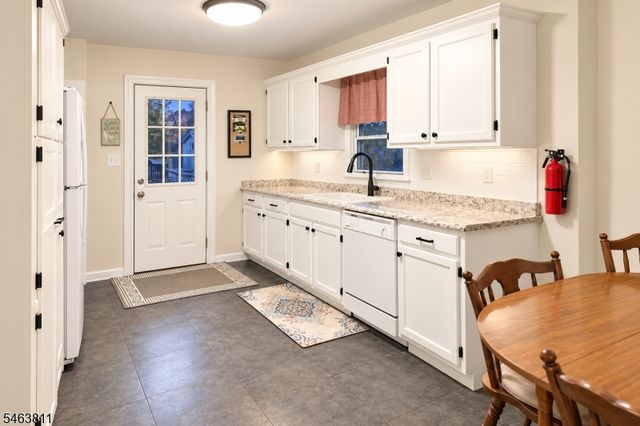 55 Samuel Ave, Clifton City, NJ 07013