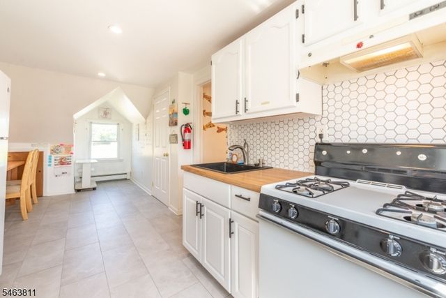 55 Samuel Ave, Clifton City, NJ 07013