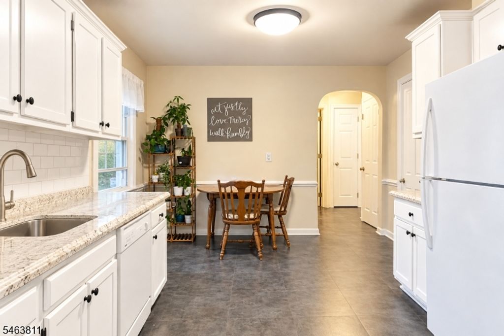 55 Samuel Ave, Clifton City, NJ 07013 — photo 4