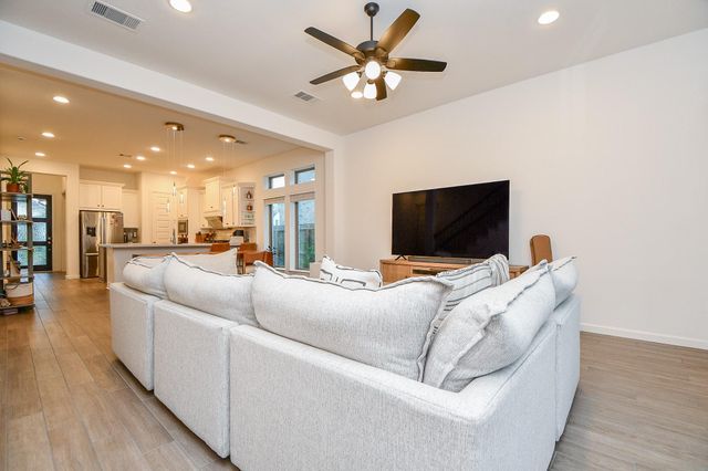 114 Hazelnut Drive, Richmond, TX 77406