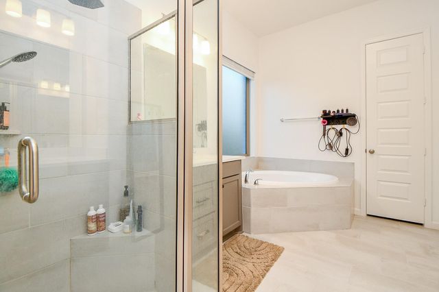 114 Hazelnut Drive, Richmond, TX 77406