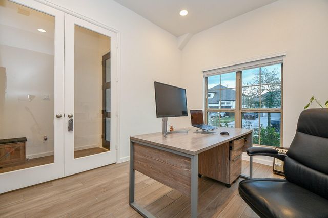 114 Hazelnut Drive, Richmond, TX 77406