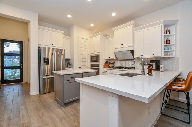 114 Hazelnut Drive, Richmond, TX 77406