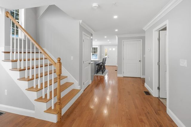 5 Peter St. D, Uxbridge, MA 01569